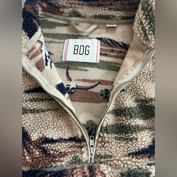 BDG Urban Outfitters Scotty Printed Fleece Mock Neck Half-Zip - Picture 5 of 15